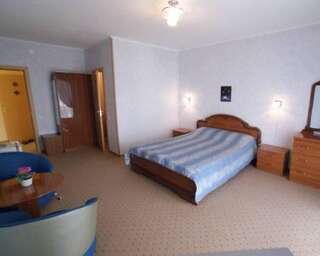 Гостевой дом Guesthouse Valli Геленджик Номер "Стандарт"-6